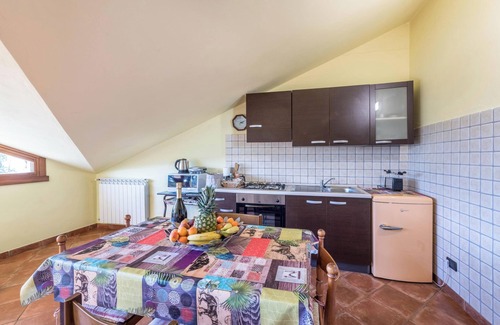 Marone Apartment | Apartment 'Casa Caterina Mansarda' with Lake View, Garden & Wi-Fi