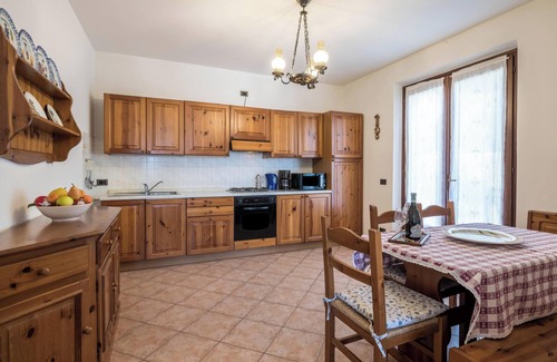 Tremosine Apartment | Apartment 'Casa Chiara' with Lake View, Private Terrace and Wi-Fi