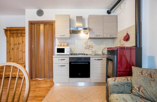 Ragoli Apartment | Apartment 'Casa D'ala Paiona' with Mountain View, Private Garden and Wi-Fi