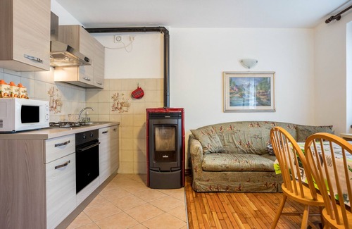 Ragoli Apartment | Apartment 'Casa D'ala Paiona' with Mountain View, Private Garden and Wi-Fi