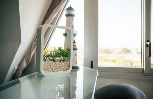 Dinard Apartment | Apartment 'Casa Del Mar' with Sea View, Shared Garden and Wi-Fi