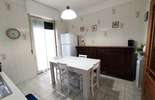 Valenza Apartment | Apartment 'Casa Delle Gemme' with Private Terrace and Balcony