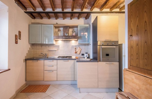 Chiusdino Apartment | Apartment "Casa di Franca a San Galgano" in Historical Centre