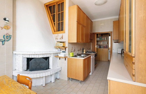 Salerno Apartment | Apartment 'Casa Elena' with Sea View, Wi-Fi and Air Conditioning