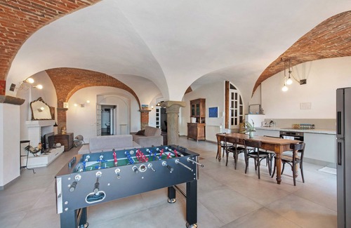 Bergamo Apartment | Apartment 'Casa Ipogea Elegant' with Private Garden and Wi-Fi