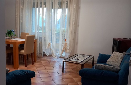 Ponte nelle Alpi Apartment | Apartment 'Casa Gialla Piaia' with Mountain View, Private Garden and Wi-Fi