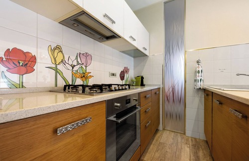 Roncone Apartment | Apartment 'Casa Delle Fate Piano Terra' with Mountain View, Private Garden and Wi-Fi