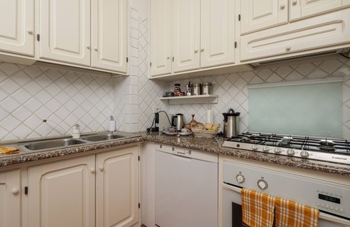 Porto Cervo Apartment | Apartment "Casa Olivastra" close to the Sea with Balcony & Wi-Fi