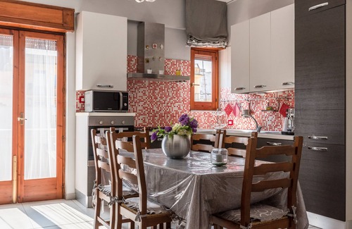 Sciacca Historic Centre Apartment | Apartment 'Casa Pu-Leo' with Sea View, Wi-Fi and Air Conditioning
