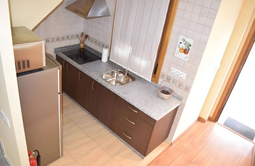 Requias Apartment | Apartment 'Casa Requias 1' with Lake View, Shared Garden and Wi-Fi