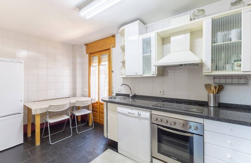 La Matilla Apartment | Apartment 'Casa Rural Cantueso 1' with Mountain View, Private Terrace and Wi-Fi