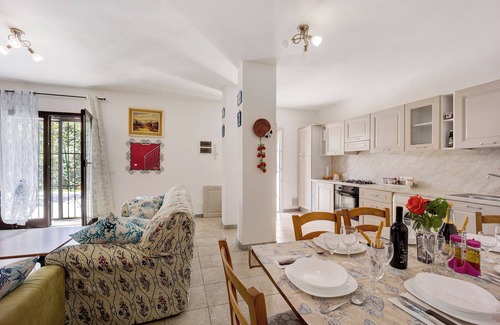 Diano Marina Villa | Apartment "Casa Taggiasca" with Garden & Wi-Fi