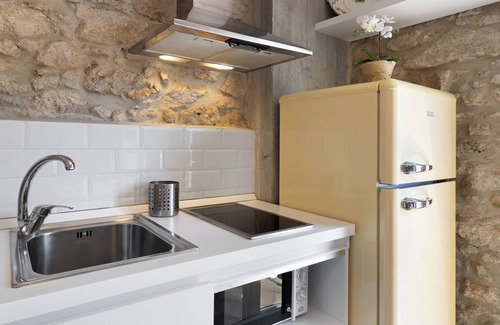 Boragni Apartment | Apartment "Casa Virginia - Vigna" with Sea View, Shared Pool & Wi-Fi