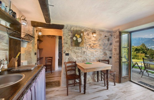 Bene Lario Apartment | Apartment 'Casale La Selva Cottege Piccolo' with Mountain View, Shared Pool and Wi-Fi