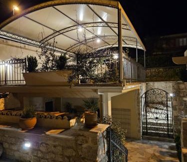 Ljuta Apartment | Apartment Caserma