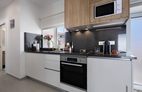 Fatima House | Apartment 'Casinha Do Rei' with Shared Terrace, Wi-Fi and Air Conditioning