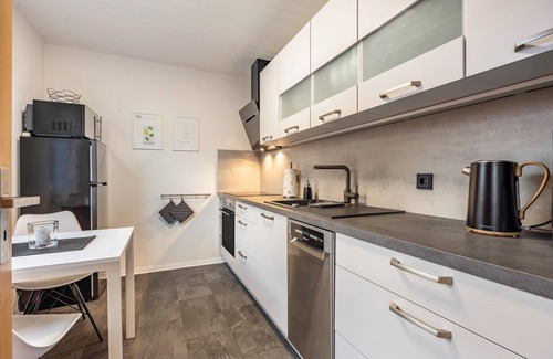 Celle Apartment | Apartment 'Celle-Bostel' with Private Terrace, Private Garden and Wi-Fi
