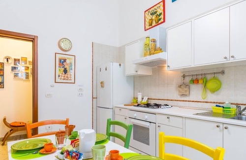Chiaia Apartment | APARTMENT CENTER-PROMENADE, CENTER-LONG PROMENADE APARTMENT
