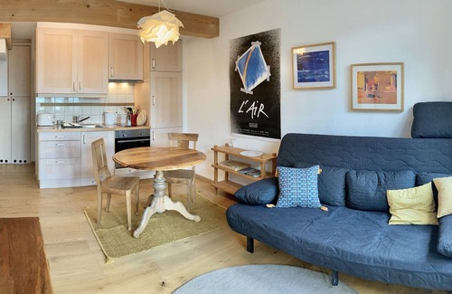 Fontainemelon Apartment | Apartment