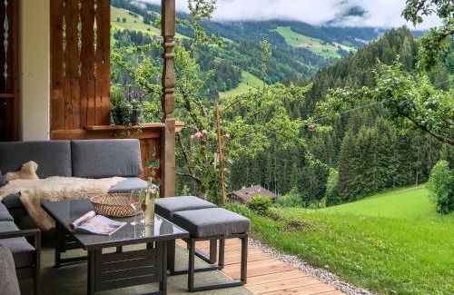 Auffach Apartment | Apartment Chalet Edelweiß by Interhome