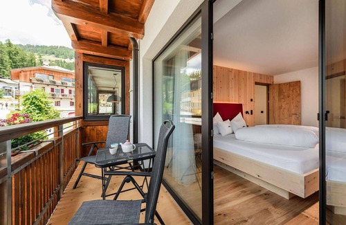 Sesto Apartment | Apartment 'Chalet Rudla A for 4 People' with Mountain View, Shared Garden and Wi-Fi