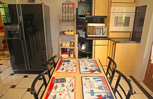 Juvinas Apartment | Apartment 'Chataigniers' with Mountain View, Private Pool and Wi-Fi