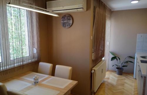 Zrenjanin Apartment | Apartment Cherry