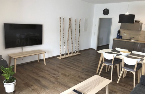 Schmelz Apartment | Apartment cherry wood