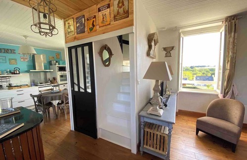 Le Palais Apartment | Apartment 'Chic Et Charme Belle Ile' with Private Terrace, Private Garden and Wi-Fi