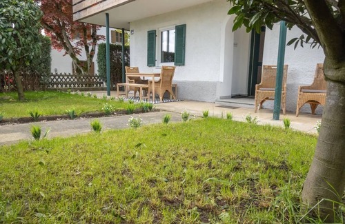 Seeon-Seebruck Apartment | Apartment 'Chiemsee Schwanenloft' with Garden, Wi-Fi and Parking Space