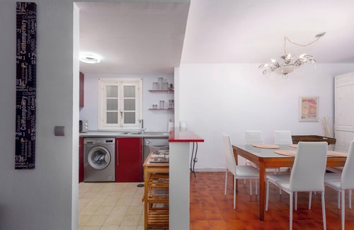 Castillo de Sabinillas Apartment | Apartment 'Cigala' with Private Terrace and Wi-Fi