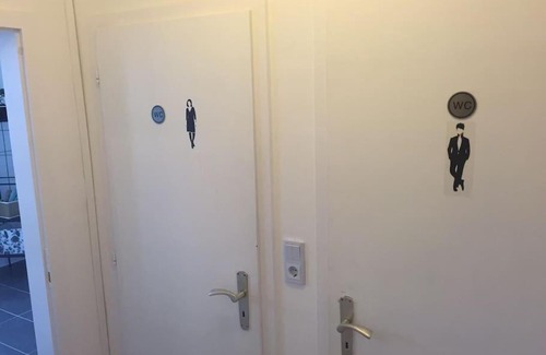 Hammerbrook Apartment | Apartment City Süd- 5 Zimmer 15 Personen Komplett eingerichtet