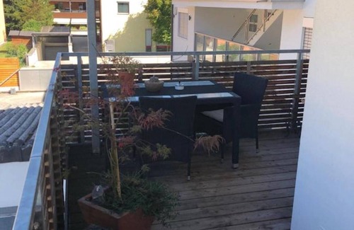 Innsbruck Apartment | Apartment 'Citybergblick' with Mountain View, Balcony & Wi-Fi