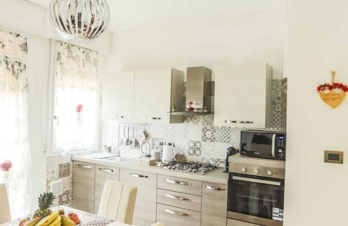 Bolognina Apartment | Apartment-Classic-Private Bathroom-Courtyard view