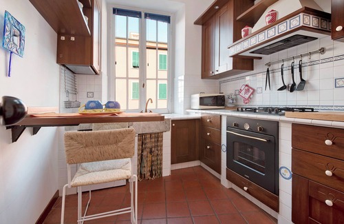 Chiavari Apartment | Apartment close to the Sea with Sea View & Wi-Fi