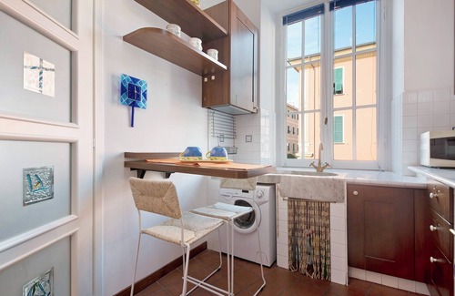 Chiavari Apartment | Apartment close to the Sea with Sea View & Wi-Fi