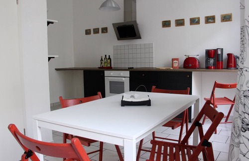 Zentrum-Nord Apartment | Apartment-Comfort-Private Bathroom-Kurt-Schumacher-Str. 21