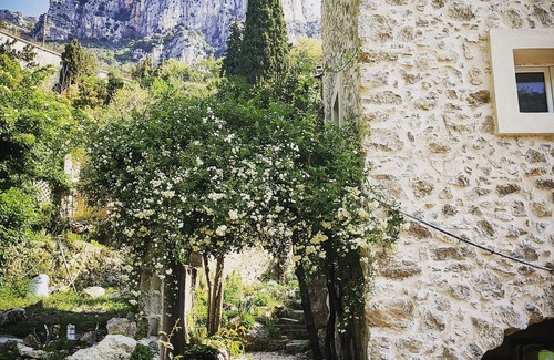 Saint-Jeannet Apartment | Apartment-Comfort-Ensuite-Garden view
