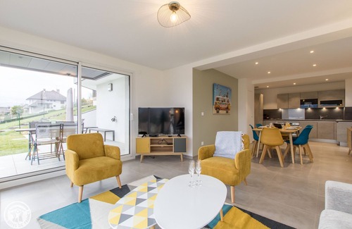 Sevrier Apartment | Apartment-Comfort-Ensuite-Lake view-4 Etoiles