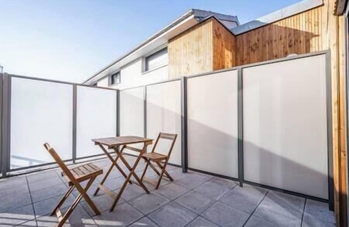 Centre Ville Apartment | Apartment Comfortable in the centre of Pau: parking, AC.