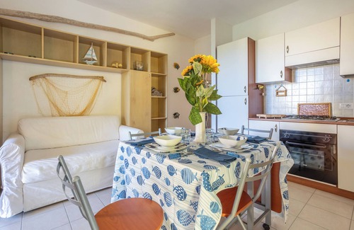 Viddalba Apartment | Apartment "Corbezzolo" with Pool View, Shared Pool & A/C