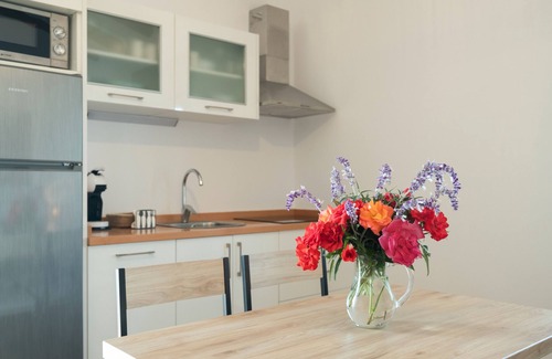 Setenil de las Bodegas House | Apartment 'Cortijo El Polear' with Mountain View, Private Pool and Wi-Fi