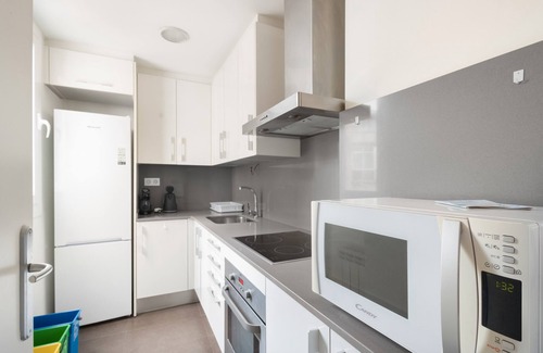 Passeig i Rodalia Apartment | Apartment 'Cozy Centre Manresa' with Private Terrace, Wi-Fi and Air Conditioning