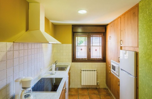Caboalles de Abajo House | Apartment 'Cuartal' with Mountain View, Shared Pool and Wi-Fi