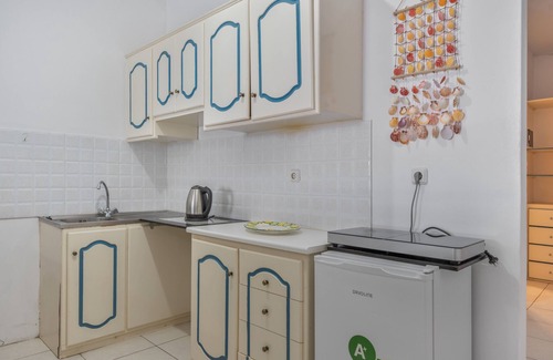 Mirties Apartment | Apartment 'D E D' with Sea View, Private Terrace and Wi-Fi