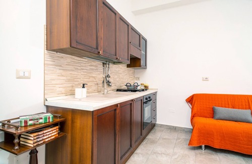 Randazzo Apartment | Apartment "Da Nonna Lina - Aaron" with Balconies & Terrace
