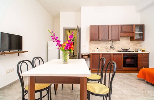Randazzo Apartment | Apartment "Da Nonna Lina - Aaron" with Balconies & Terrace