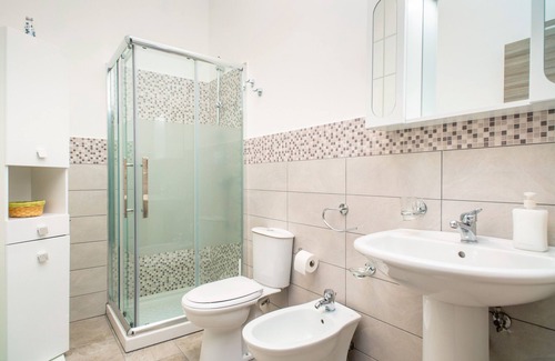 Randazzo Apartment | Apartment "Da Nonna Lina - Aaron" with Balconies & Terrace