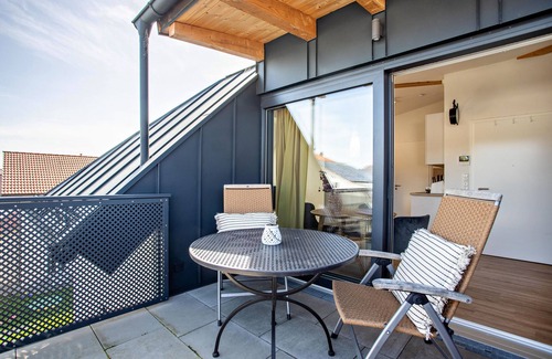 Bruckmuehl Apartment | Apartment 'Dachgeschosswohnung mit Terrasse' with Balcony and Wi-Fi