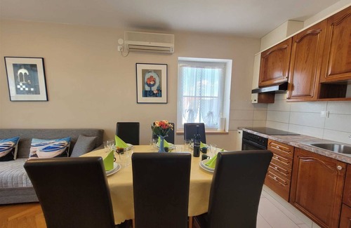 Sveti Anton Apartment | Apartment Danica with Balcony